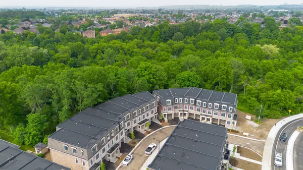 90 Salina ST, Mississauga, ON L4M 1X8