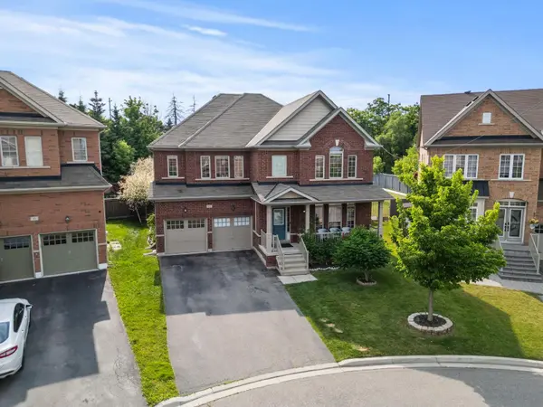 12 Danfield CT, Brampton, ON L6Y 2X9