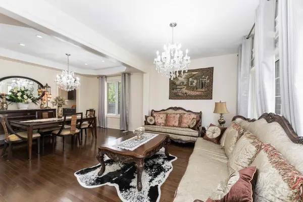 12 Danfield CT, Brampton, ON L6Y 2X9