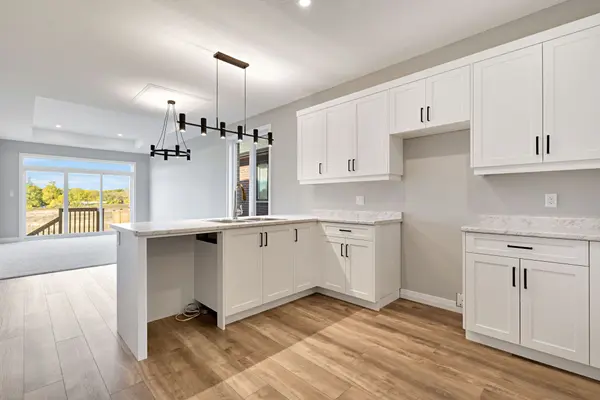 142 SHIRLEY ST, Thames Centre, ON N0M 2P0