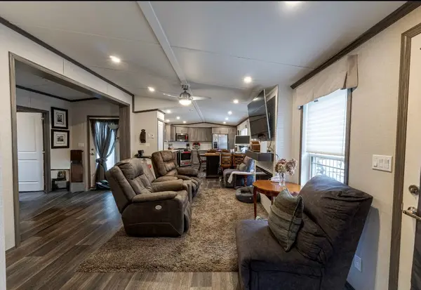 22790 Amiens RD #8, Middlesex Centre, ON N0L 1R0