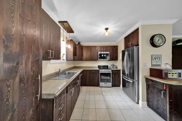 135 Browns LN, Georgian Bluffs, ON N0H 2K0