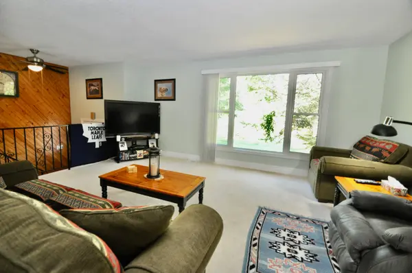 1803 Ravenscliffe RD, Huntsville, ON P1H 2J2