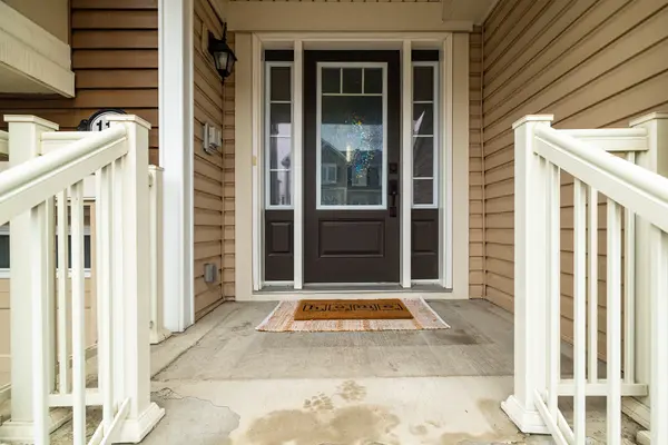 112 Gelderland Private, Kanata, ON K2V 0H8