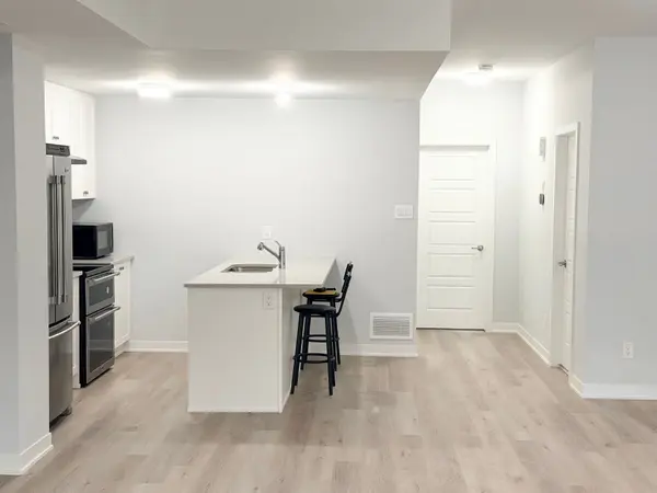 606 Lillian Freiman Private, Barrhaven, ON K2J 6Z8