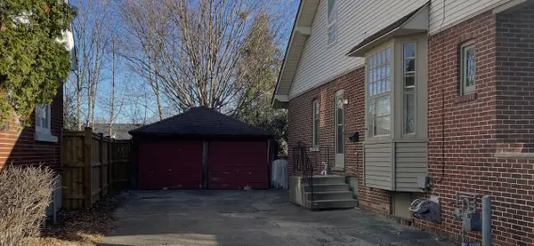 58 Windsor AVE, London South, ON N6C 1Z7