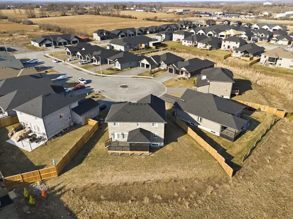 18 Mavety CT, Belleville, ON K8N 4Z5