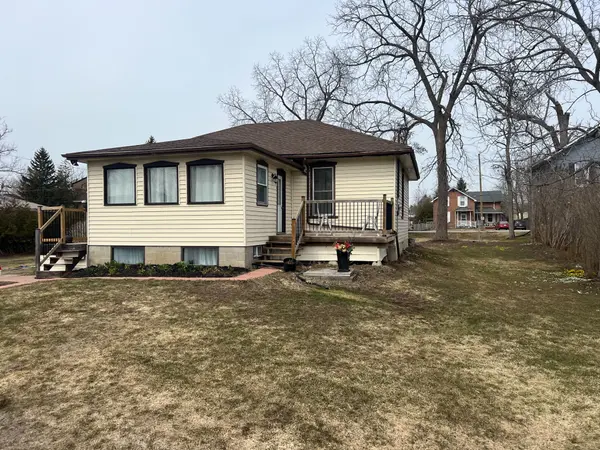 24 KING ST W, Kawartha Lakes, ON K0L 2W0