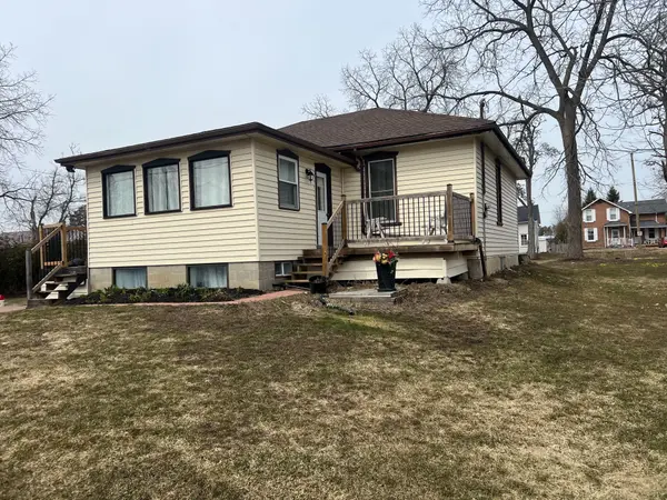 24 KING ST W, Kawartha Lakes, ON K0L 2W0