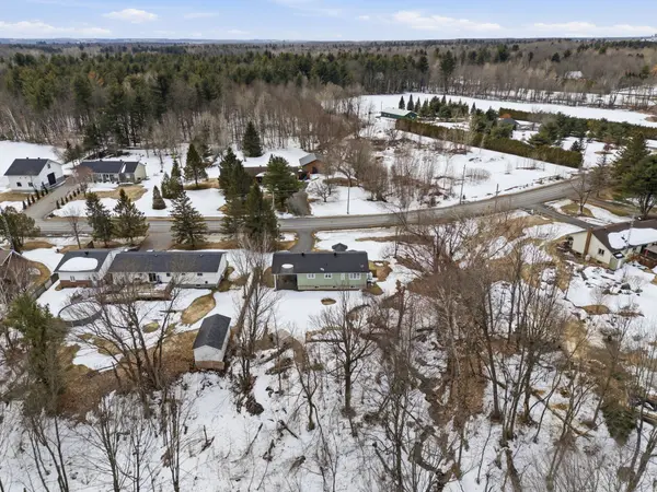 2011 Sandy Hill RD, Champlain, ON K0B 1K0