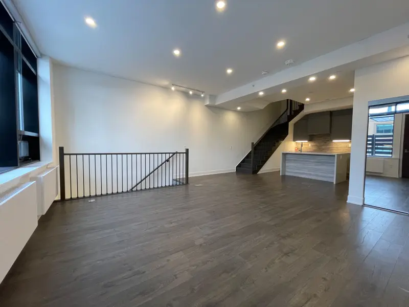 2916 Highway 7 RD #106, Vaughan, ON L4K 0K5