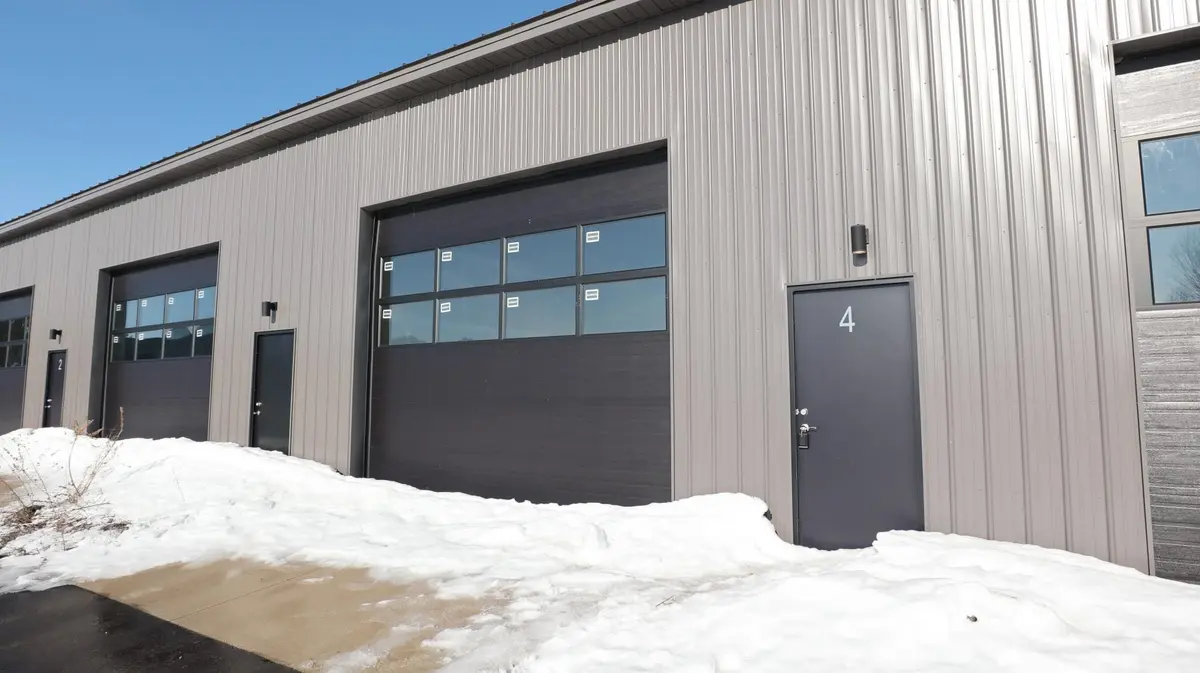 7336 E Duck Lake RD, Leland, MI 49653