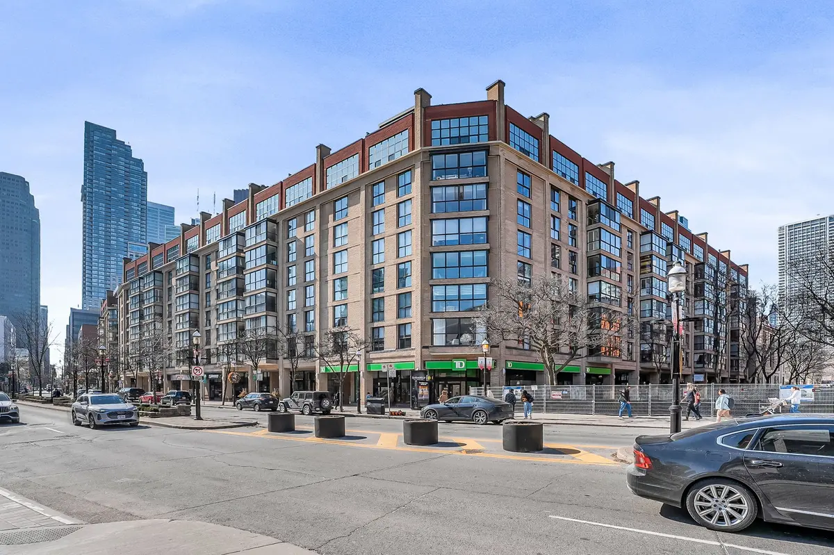 80 Front ST E #417, Toronto C08, ON M5E 1T4