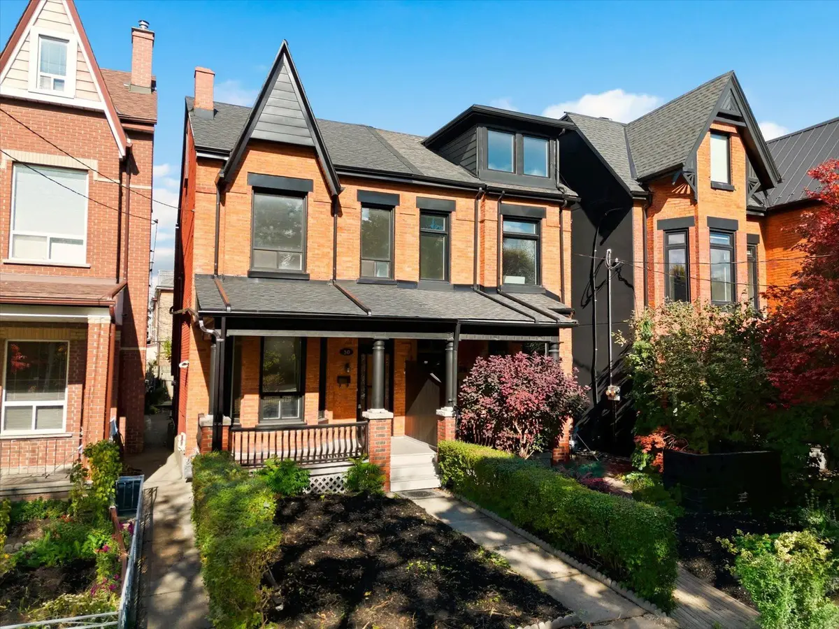 30 Ulster ST, Toronto C01, ON M5S 1E3