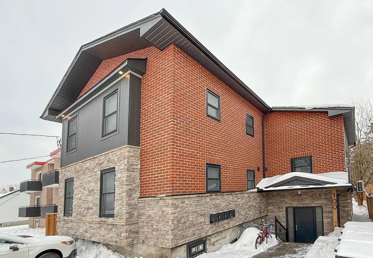 100 Cromwell AVE, Oshawa, ON L1J 4T6