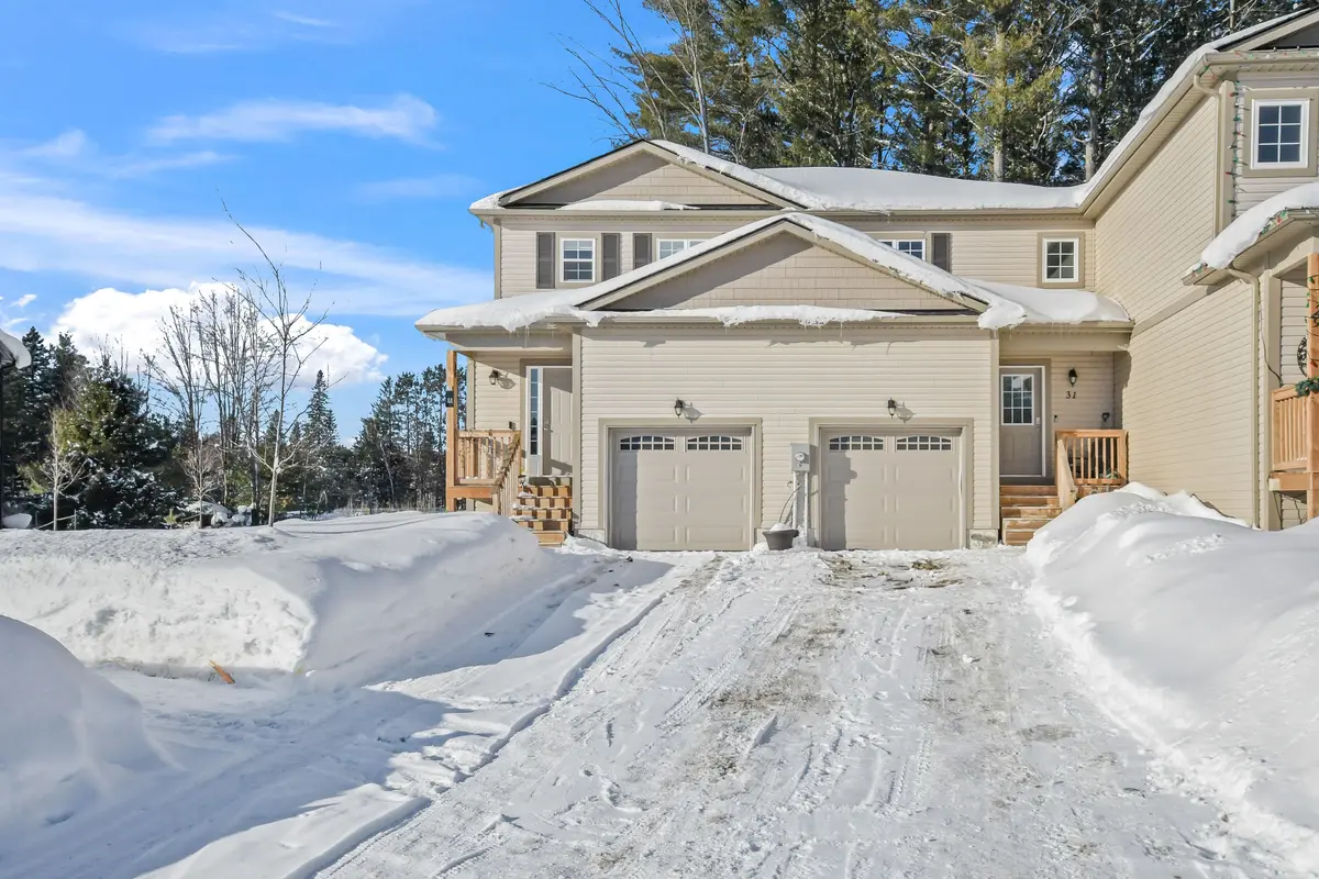 31 Nicole Park PL, Bracebridge, ON P1L 0C8