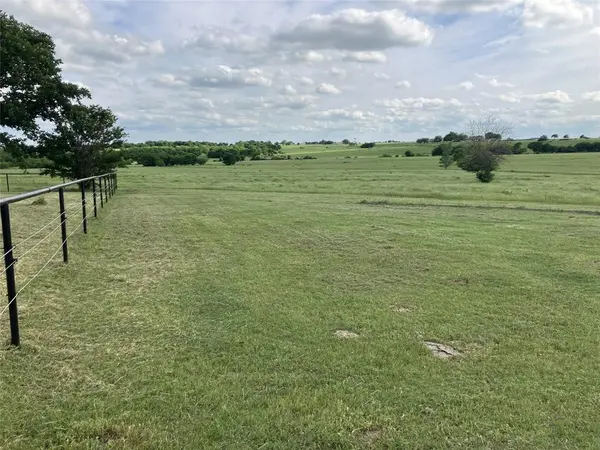 1332 County Road 423, Muenster, TX 76252