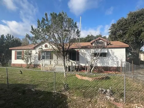 132 Juan Court, Hudson Oaks, TX 76087