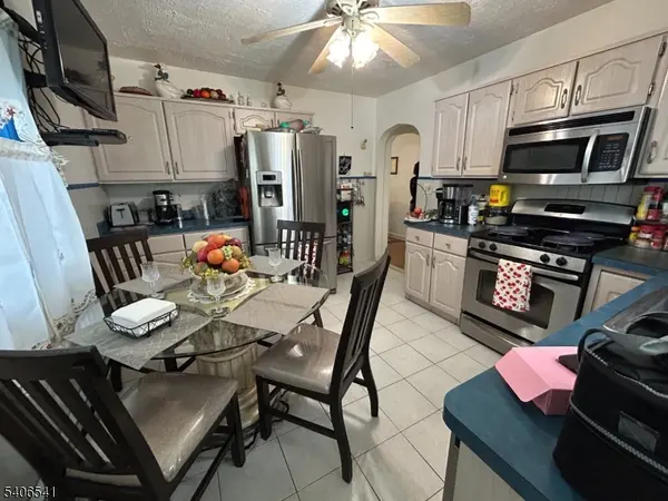 63 Grant Ave, East Hanover Twp., NJ 07936