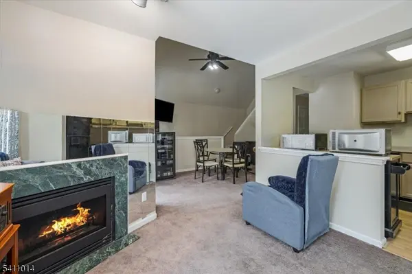 240 Cambridge Ct, Clifton City, NJ 07014