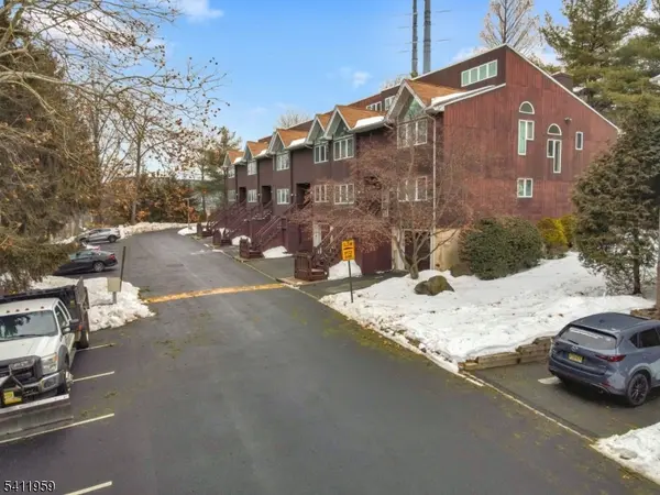 163 Marion Dr, West Orange Twp., NJ 07052