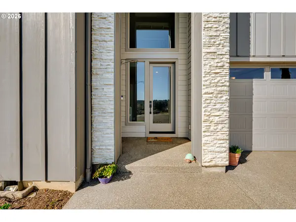 123 W 13TH WAY, La Center, WA 98629