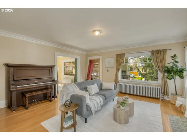 1924 NE 47TH AVE, Portland, OR 97213