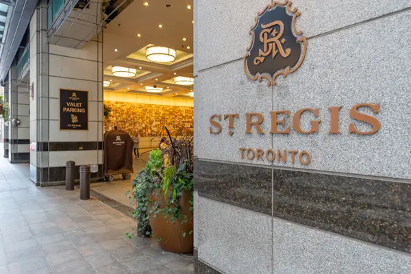 311 Bay ST #3906, Toronto C01, ON M5H 4G5