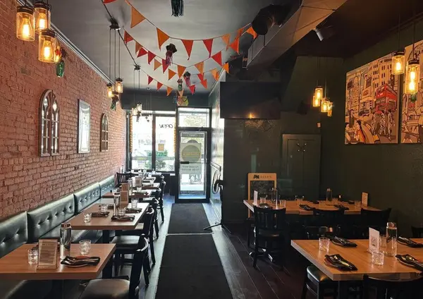 1063 Bloor ST W, Toronto C01, ON M6H 1M5