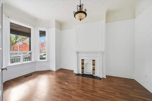 30 Ulster ST, Toronto C01, ON M5S 1E3