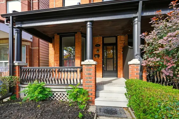 30 Ulster ST, Toronto C01, ON M5S 1E3