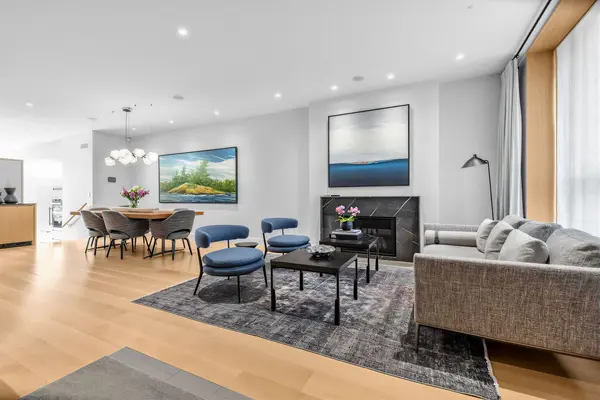 55 Farnham AVE, Toronto C02, ON M4V 1H6