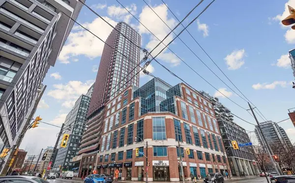 180 Front ST E #4212, Toronto C08, ON M5A 0A9