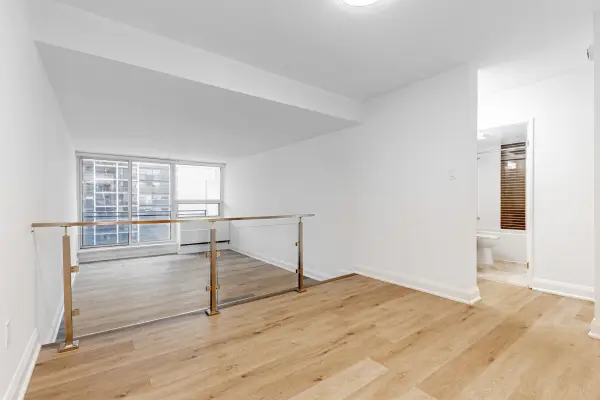 191 Sherbourne ST #1002, Toronto C08, ON M5A 3X1