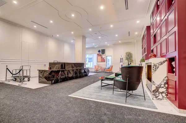 180 Front ST E #3011, Toronto C08, ON M5A 0K9