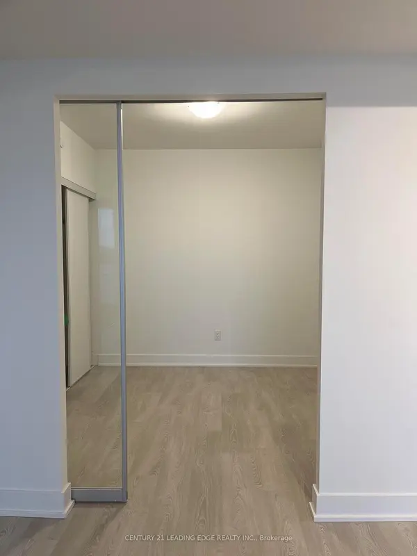 2545 Simcoe ST N #1802, Oshawa, ON L1H 7K4