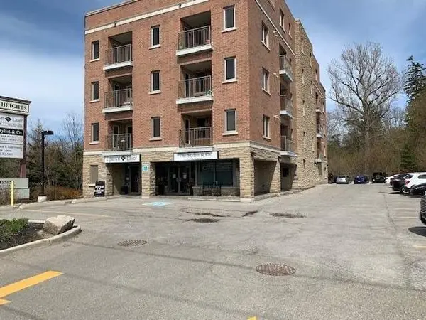 15565 Yonge ST #301, Aurora, ON L4G 1P3