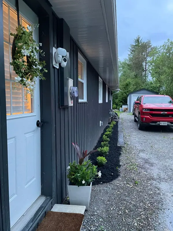 54 Blue Jay BLVD, Georgina, ON L0E 1N0