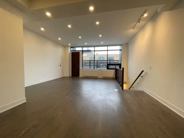 2916 Highway 7 RD #106, Vaughan, ON L4K 0K5