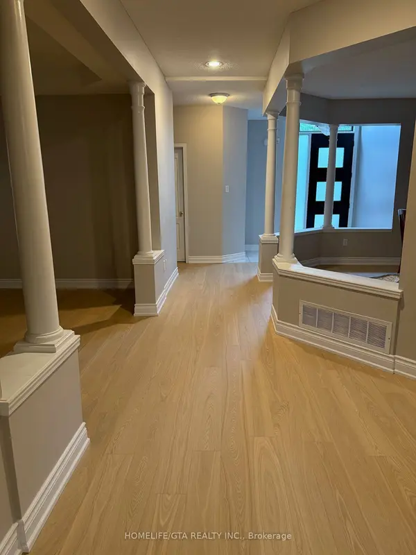 32 Gatehead RD, Vaughan, ON L6A 2H9