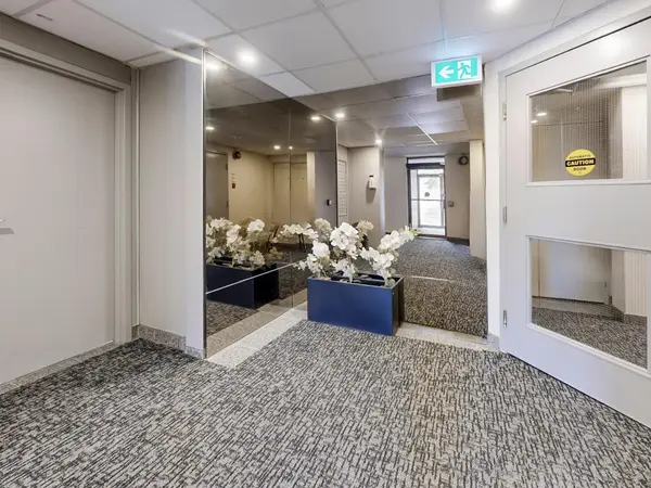 7451 Yonge ST #504, Markham, ON L3T 2B4