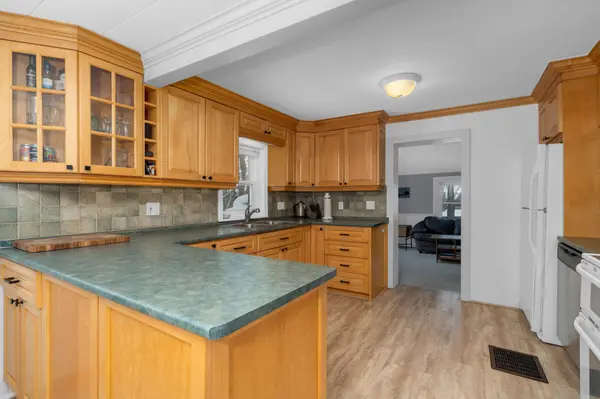 3324 Penetanguishene RD, Oro-medonte, ON L4M 4Y8