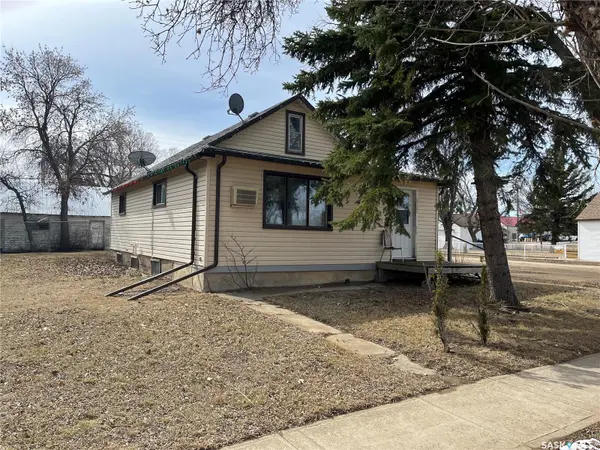 101 2nd AVENUE E, Lafleche, SK S0H 2K0