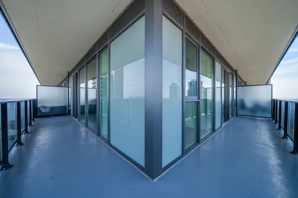 70 Annie Craig DR #3302, Toronto W06, ON M8V 0G2