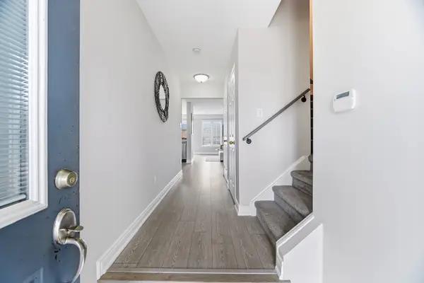 20 Mossgrove CRES, Brampton, ON L7A 1R1