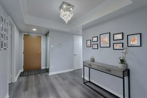 330 Mill ST S #703, Brampton, ON L6Y 3V3