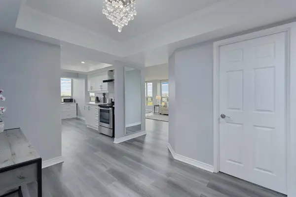 330 Mill ST S #703, Brampton, ON L6Y 3V3