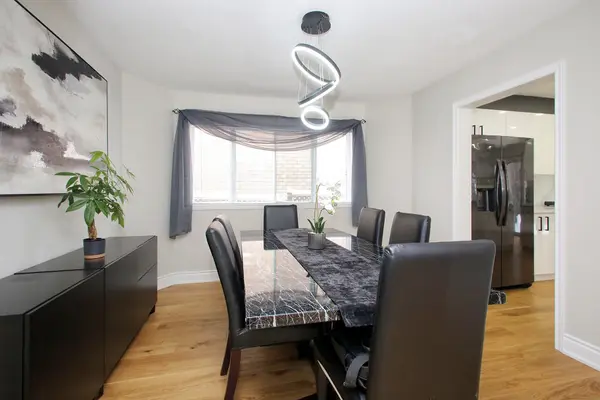 5 Watson RD, Halton Hills, ON L7G 5N8