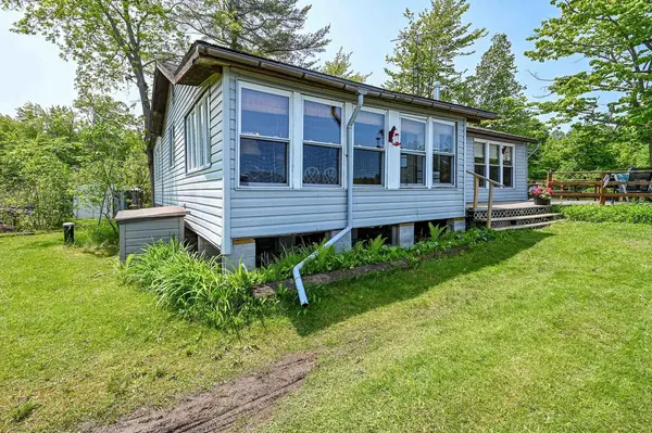 832 Klon LN, Leeds And The Thousand Islands, ON K0H 2N0