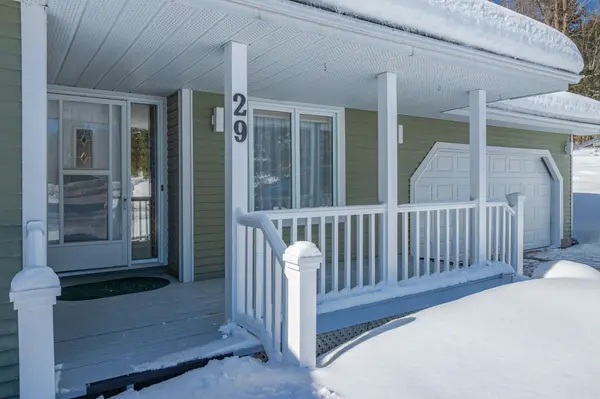 29 Glenwood DR, Huntsville, ON P1H 1B6